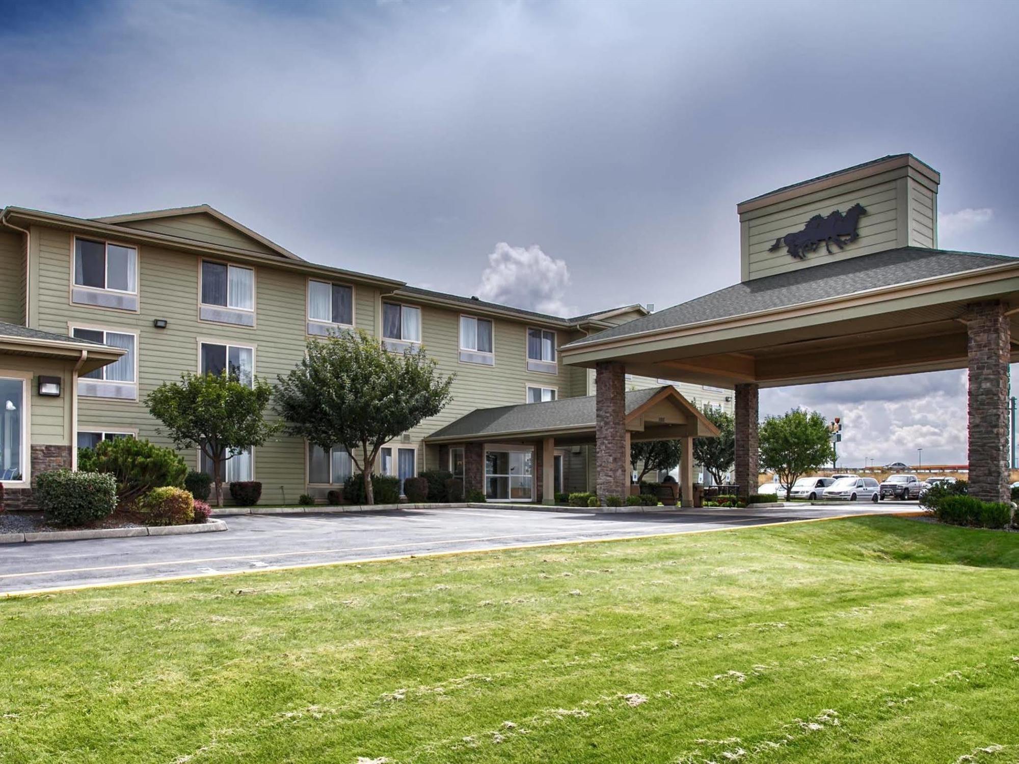 Best Western Bronco Inn Ritzville Exteriör bild